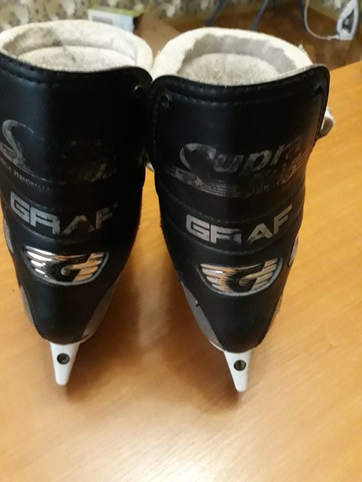 Продам профессиональные коньки Graf Supra 705
