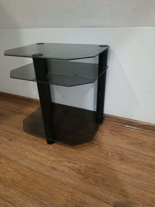 Stolik szklany pod TV