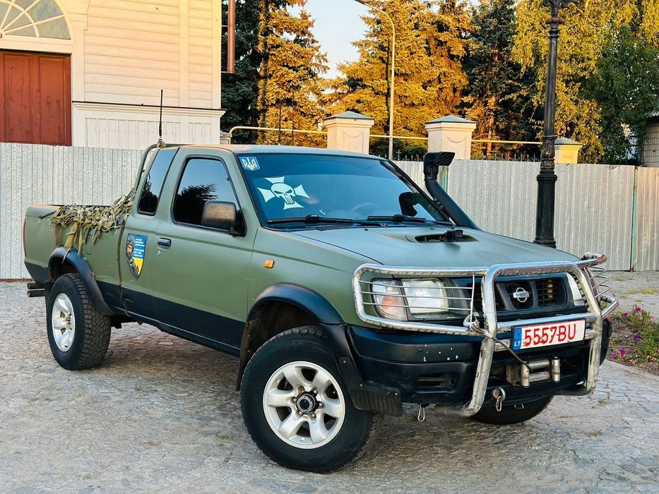Nissan Navara  4x4 , полный привод 
Двигун працю