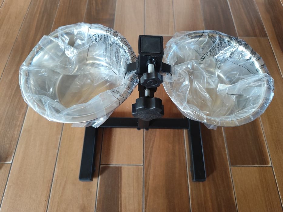 Miski dla psa AniOne 2 x 0,7 L + stojak