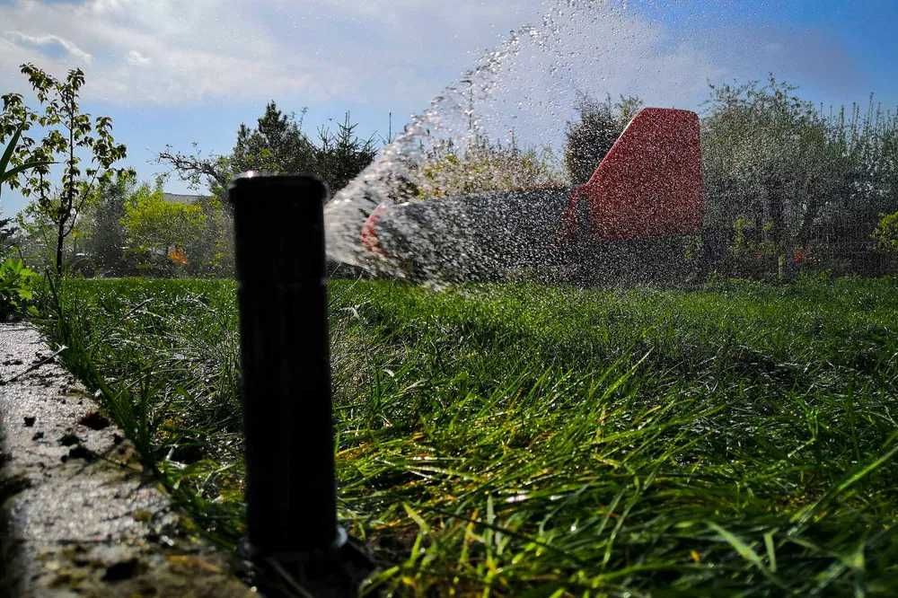 Systemy nawadniania / zakładanie trawników / glebogryzarka separacyjna