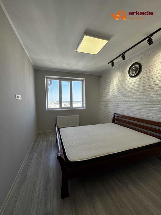 Продаж двокімнатної квартири в центрі