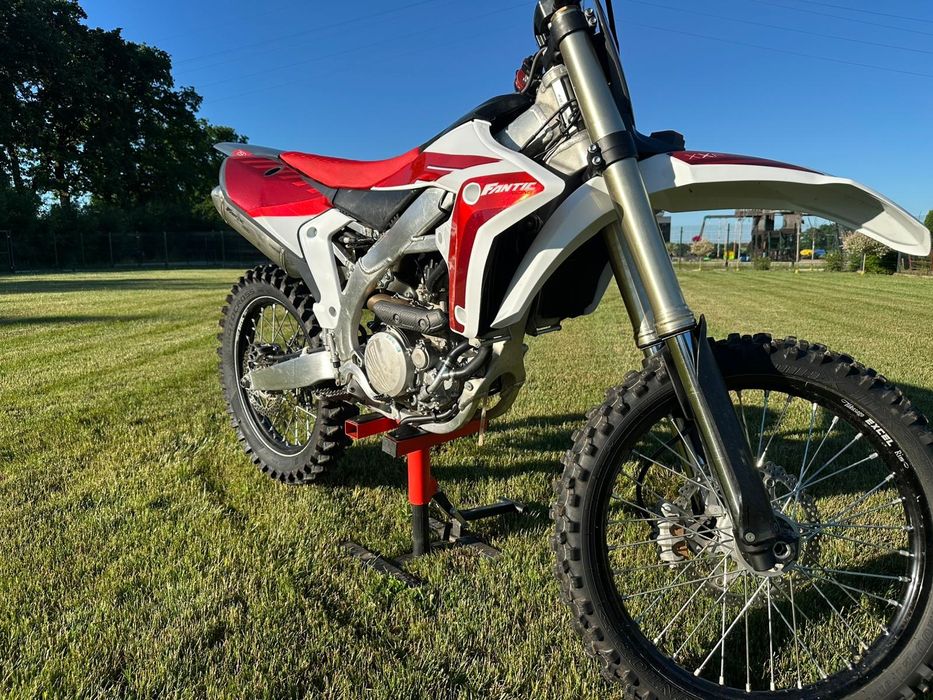 Fantic xxf 250 .