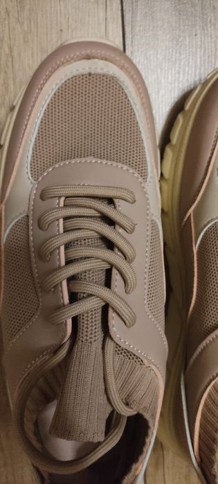 Nowe buty rozm. 39