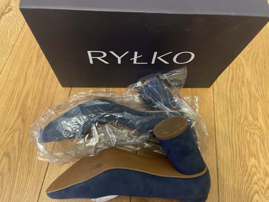 Czółenka Ryłko skora granat rozm.36