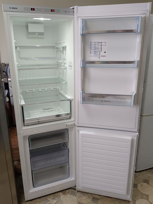 Холодильник Б/В двокамерний