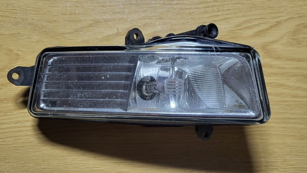 Oryginalny halogen prawy Audi A6 C6 lift (2008–2011) – HELLA