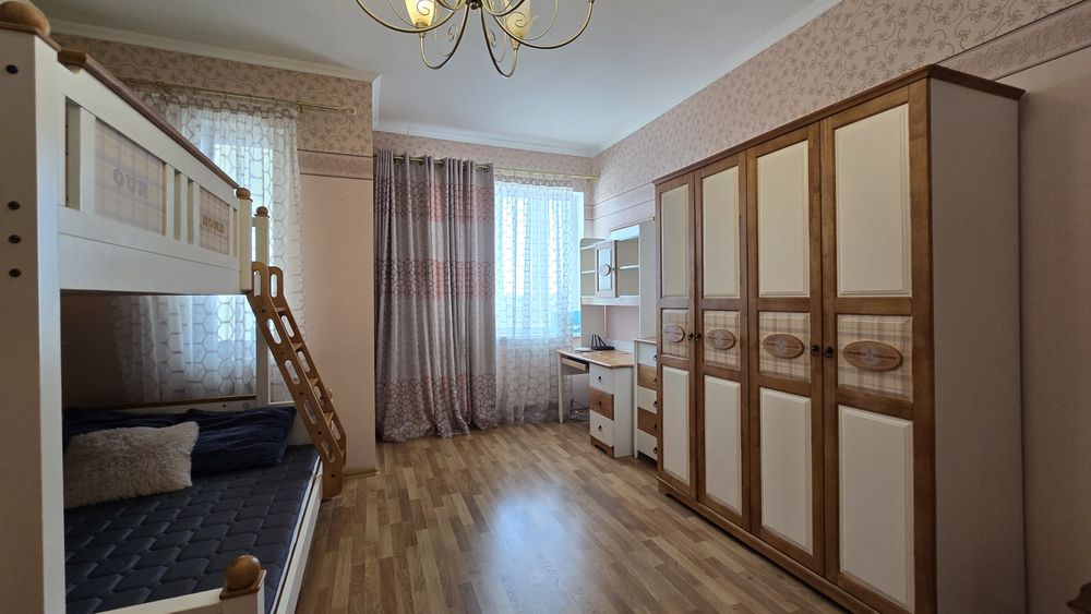 Сдам 3-х комн. Центр ,Павлово Поле , 23 августа, новострой, Жк Светлый дом , пр.  Науки 45 б .