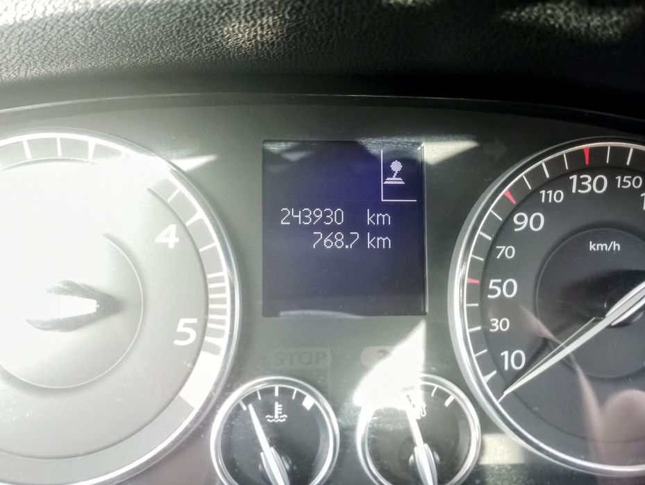 Рено лагуна 3 2.0 dci.