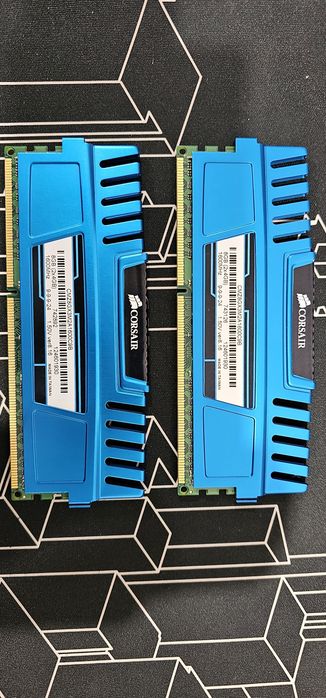 Corsair 8GB ( 2x 4GB) DDR3 1600 Mhz