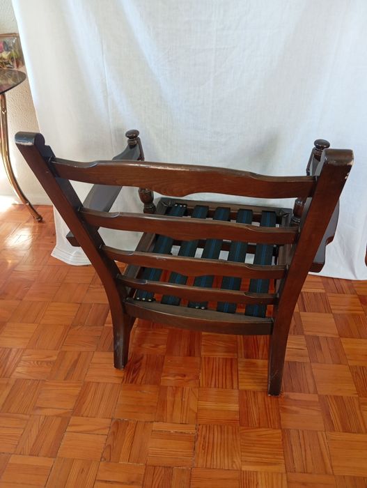 Cadeirão madeira maciça