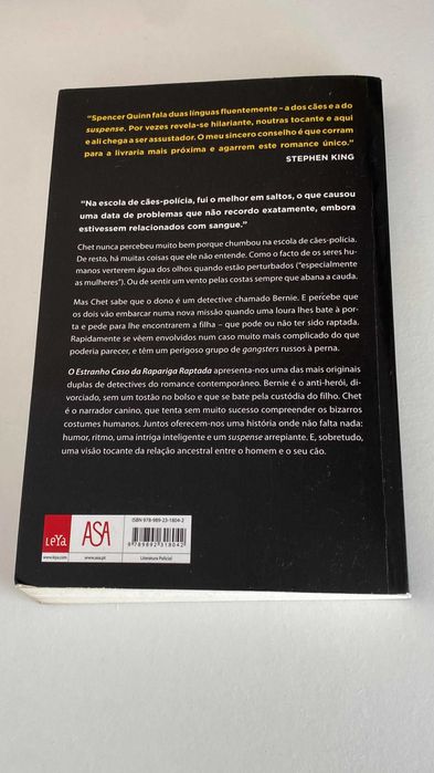 Livro "O Estranho Caso Da Rapariga Raptada"