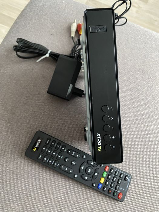 Цифровий супутниковий HD приймач XtraT: sTB v1 DV3S2 HOMI