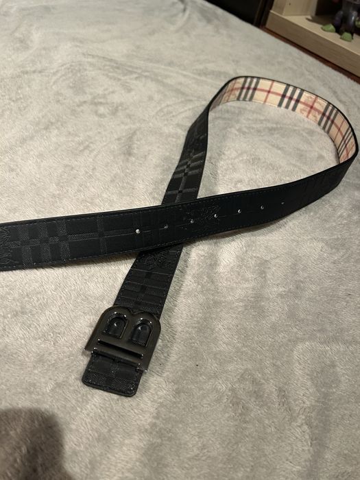 Reversible Burberry belt - 120 cm