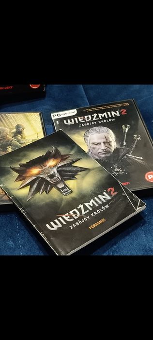 pudełkowe wydanie gry Wiedźmin 2: Zabójcy Królów