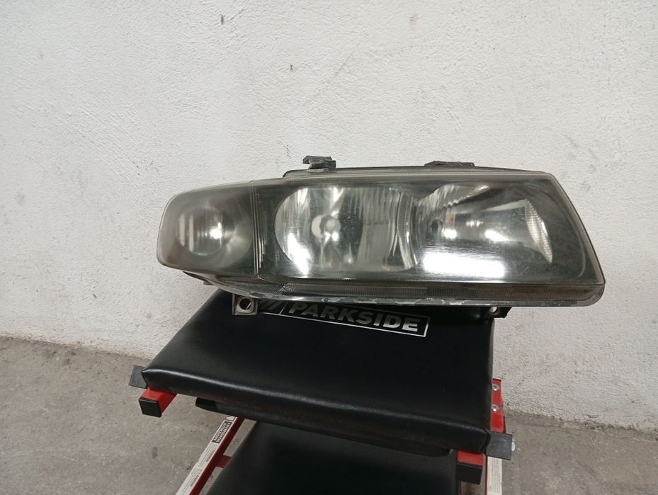 Faróis de SEAT Leon