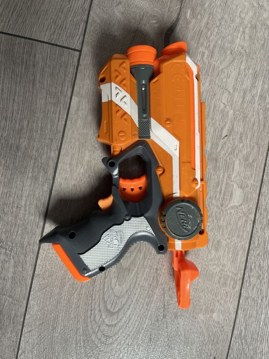 Бластер Nerf firestrike elite:200 грн