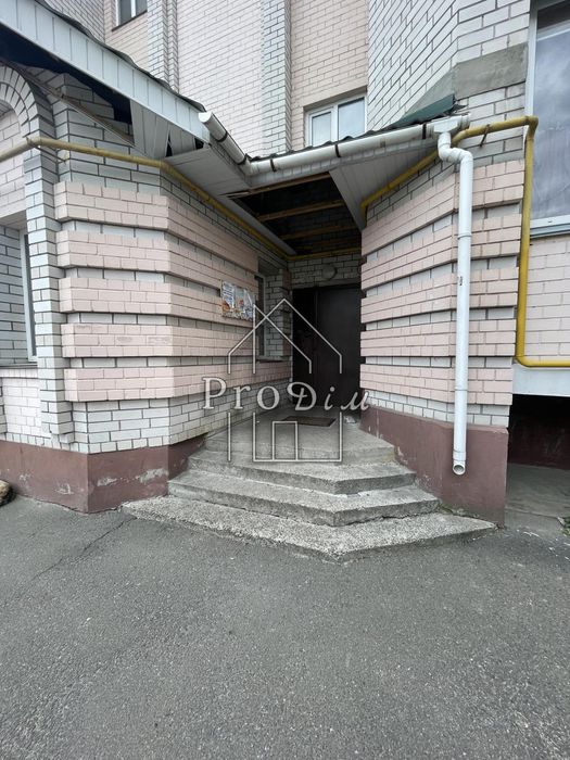 Продаж 2-к квартири Глеваха. Вокзальна. Цегляний будинок. Програми+