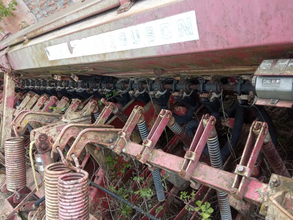 Продам сівалку зернову (як сз 3.6)