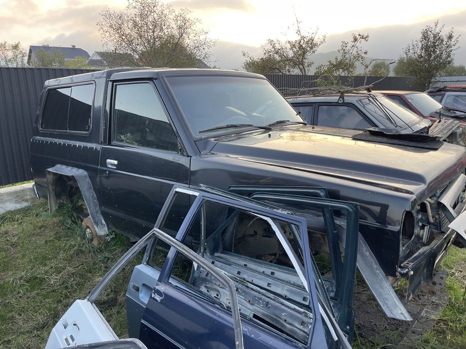 Криша вікна Нісан патрол