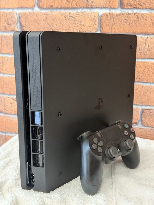 Ps4 slim 1tb em bom estado