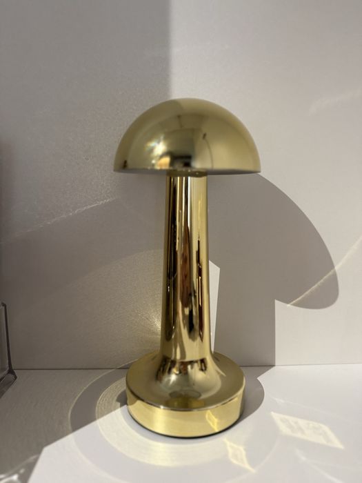 Lampka biurkowa LED – złota, dotykowa, USB-C