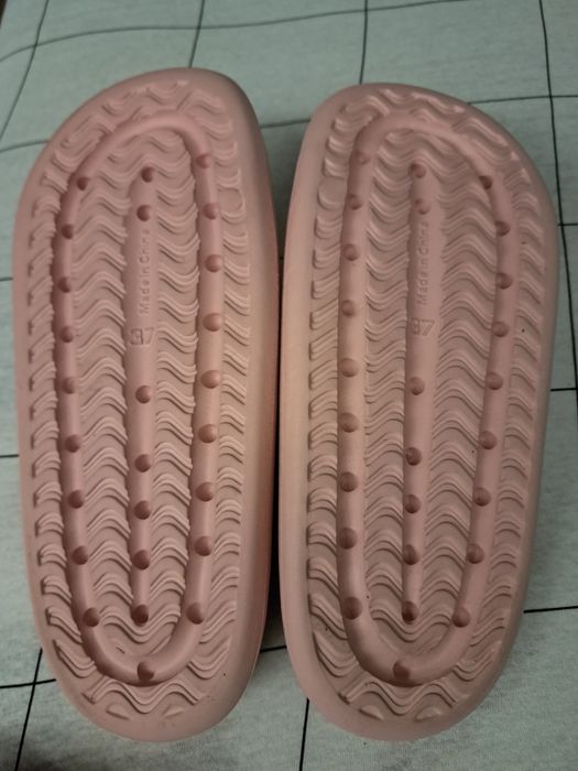 Nowe Klapki  Awokado r.37