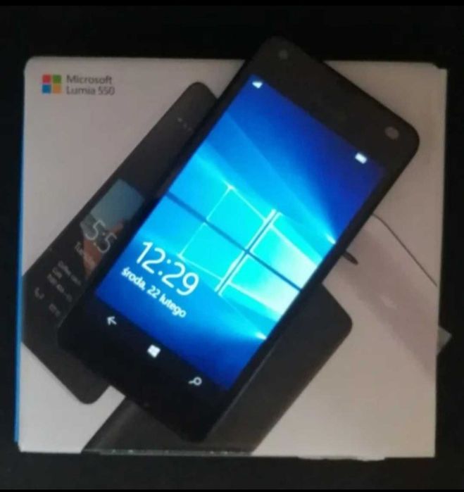 Microsoft/Nokia Lumia 550 - pełen komplet.
