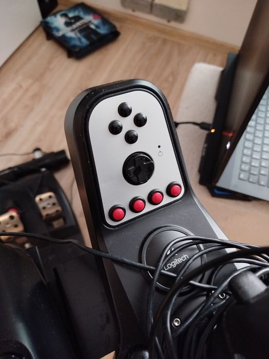 Sprzedam kierownicę Logitech G27