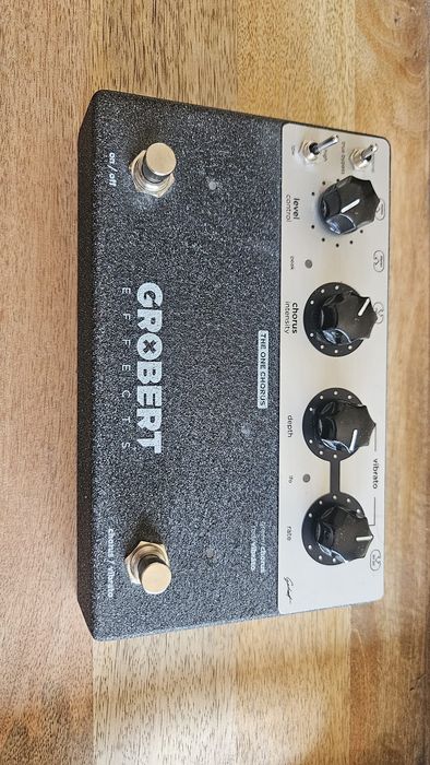 Grobert Effects - The One Chorus