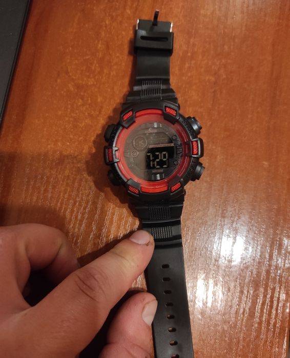 Спортивные цифровые часы