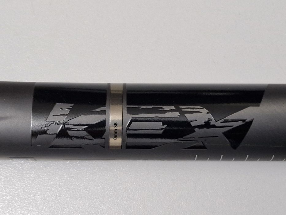 Espigão de selim FSA em carbono 31,6mm novo a estrear