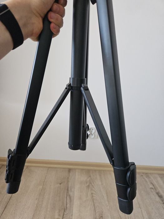 Statyw Velbon Videomate 638 + Głowica Olejowa PH-368