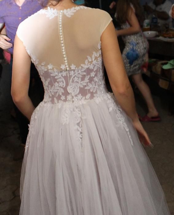 Свадебное платье