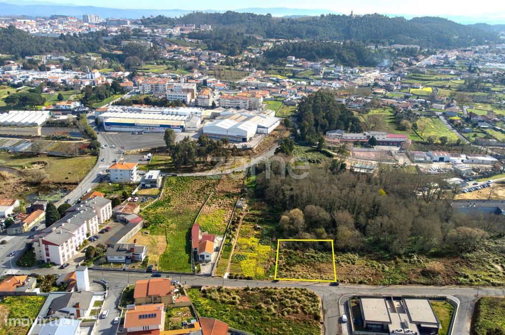 Terreno 928m², PIP em curso, Rua da Pousada, Perosinho, Gaia — Serzedo E Perosinho, Porto