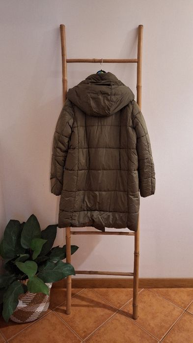 Casaco alcochoado com capuz