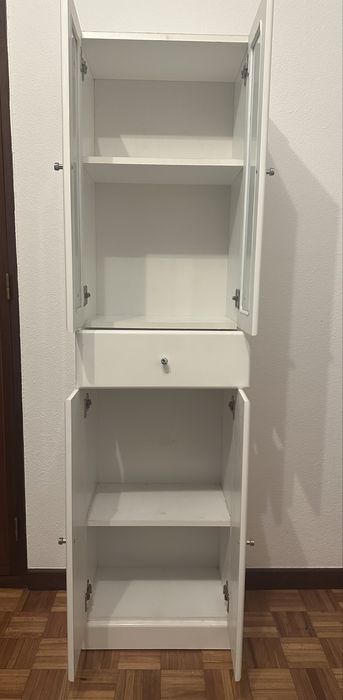 Armário casa de banho