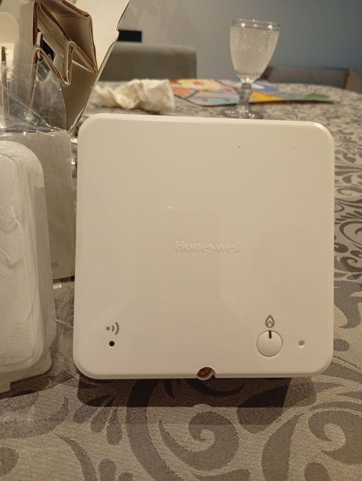 Termostato sem fios Honeywell T4R novo