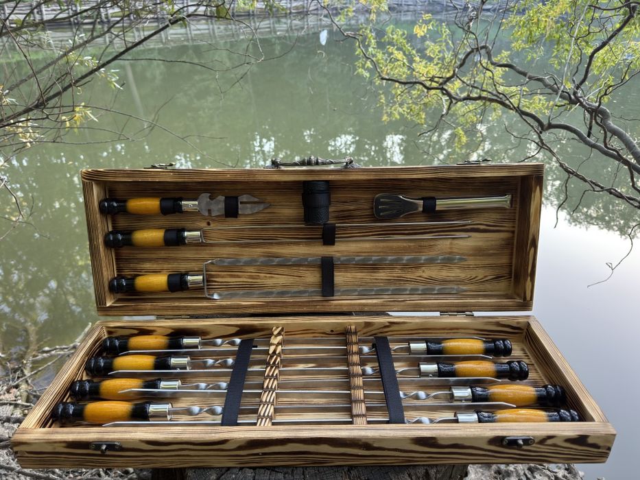 Подарунковий набір шампурів.