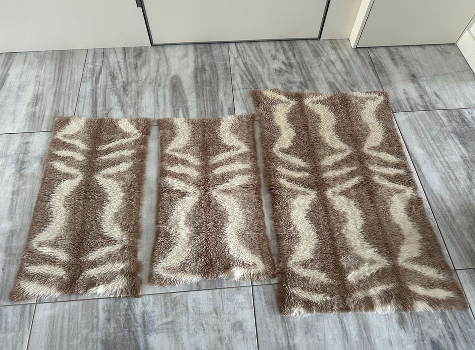 3 Tapetes de Pêlo NOVOS