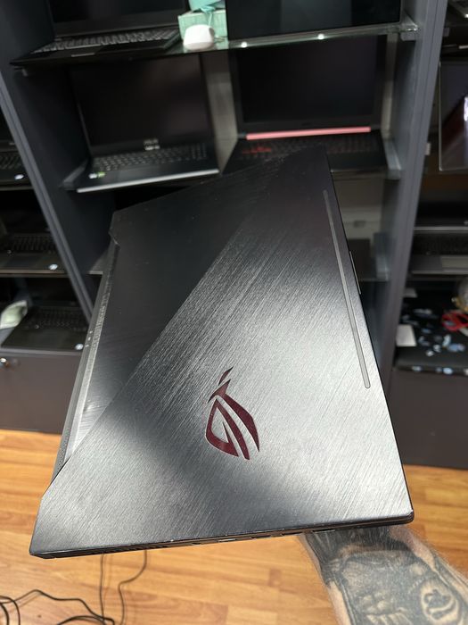 Игровой ноутбук Asus Strix nvidia 6гб.