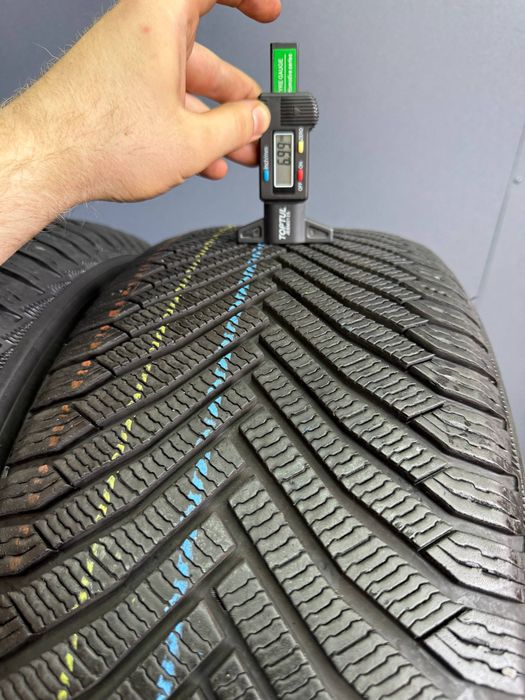 Шины БУ 235 50 R 19 Michelin Alpin 7 Зима Комплект резина
