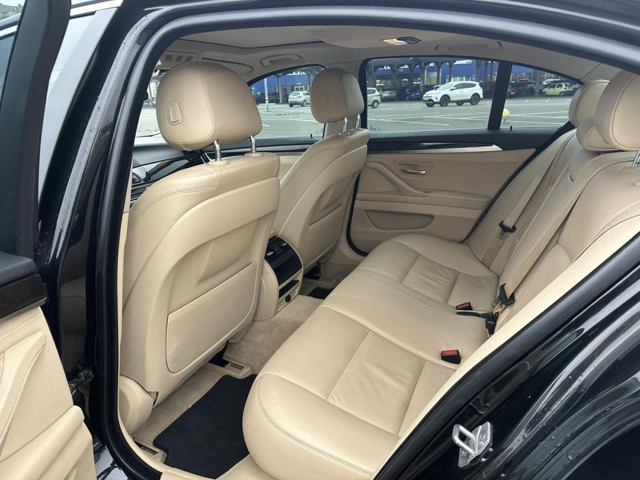 BMW F10 535i 2014 рік