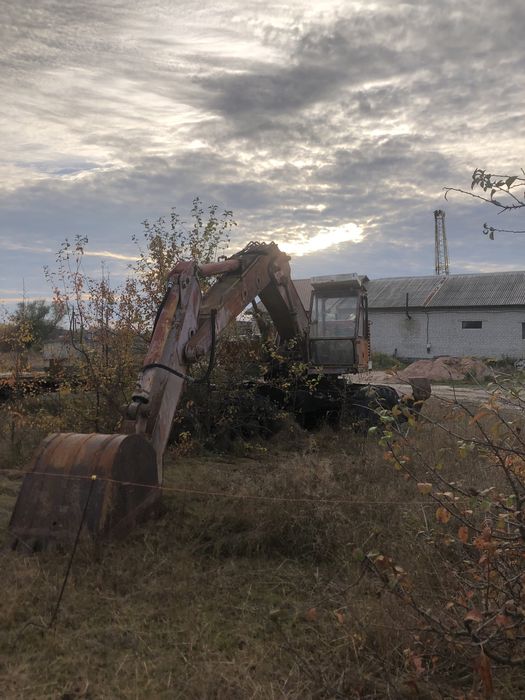 Экскаватор.