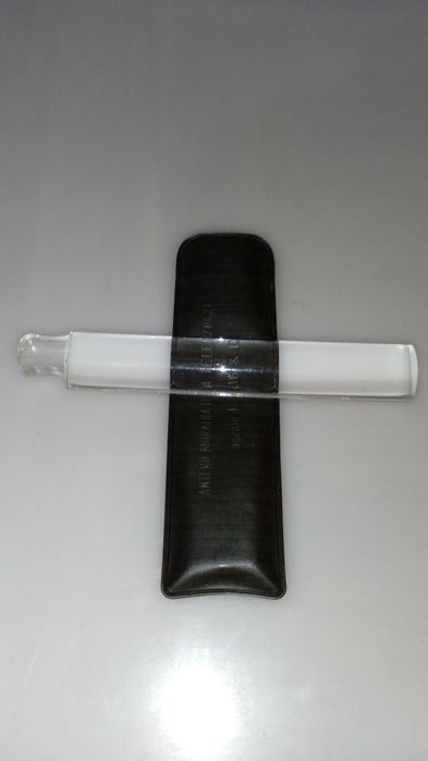 Antiga Lupa em Acrílico