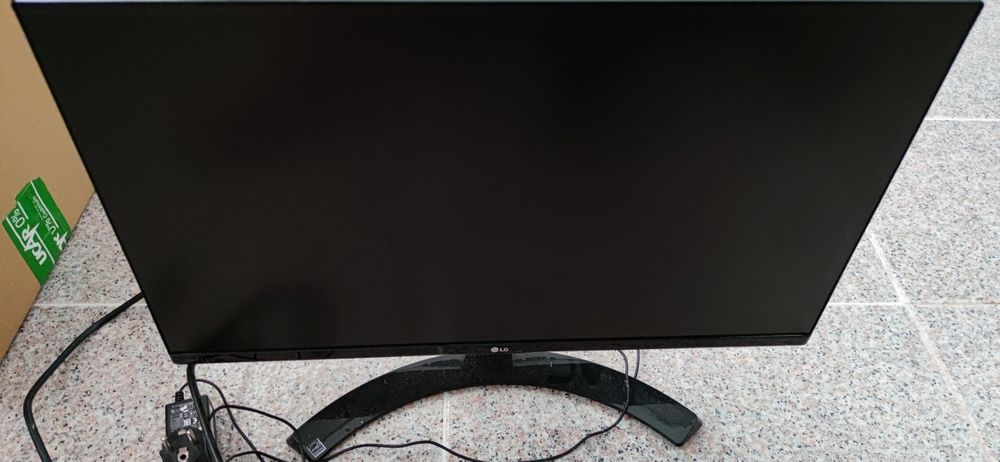 Monitor LG 24MP68VQ-P