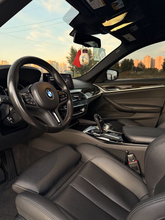 Продам BMW g30 2019 рік Київ Ідеал Гібрид