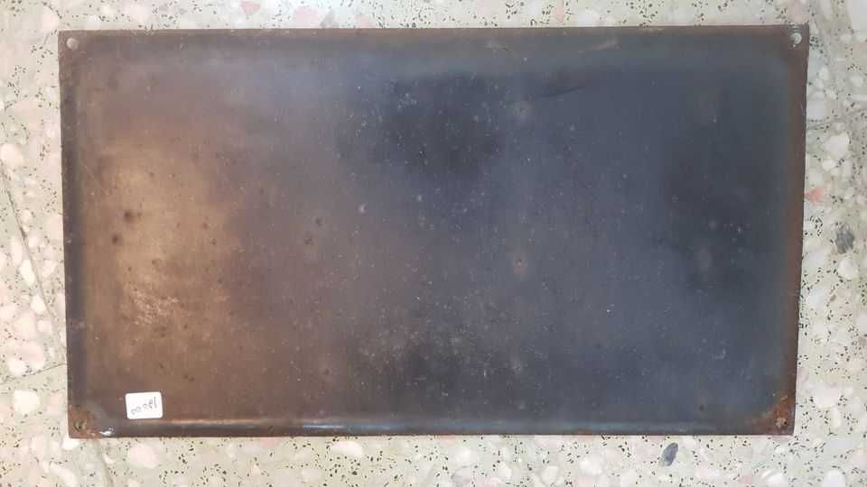Placa de nome de rua Francesa  em Esmalte