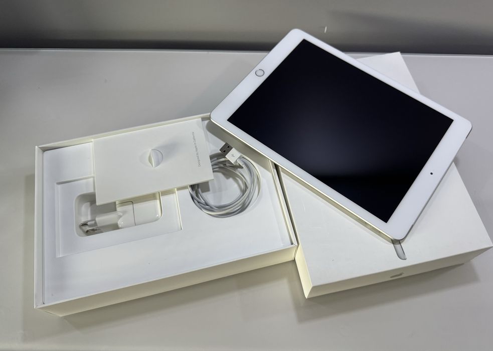 IPad 128 GB silver