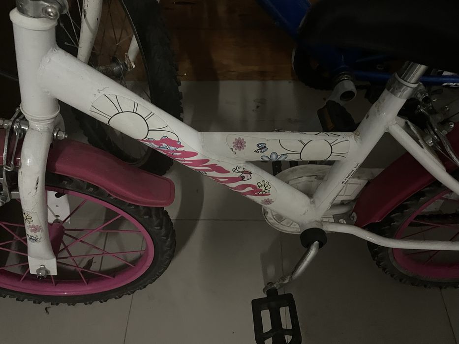 Bicicleta Infantil Aro 12 (Rosa e Branca) – Ideal até 6 anos